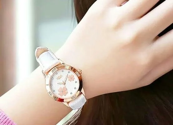 boy hand watch dp